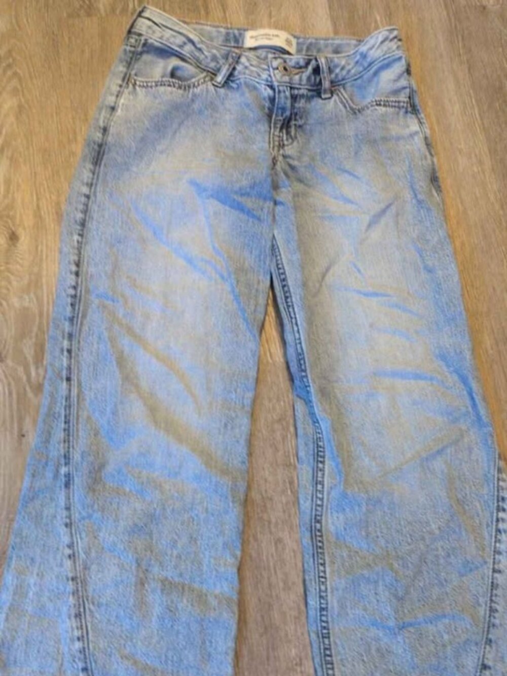 Abercrombie Kids Low Rise Baggy Jeans Size 9/10